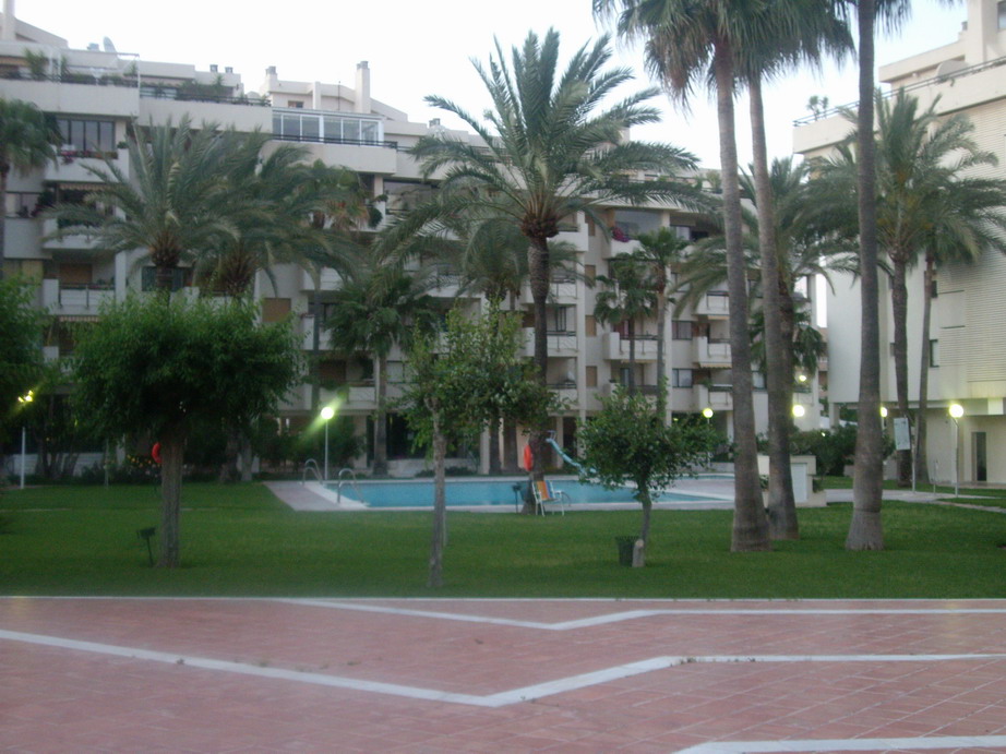Pieni huoneisto myynnissä La Carihuela - Los Nidos (Torremolinos)
